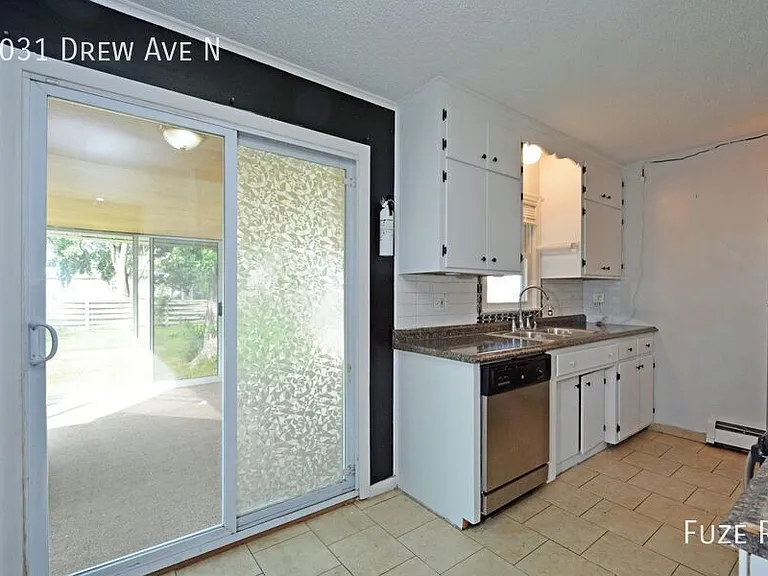 5031 Drew Ave N — Photo 5