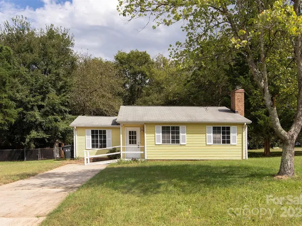 1704 Rice Planters Rd, Charlotte, NC 28273