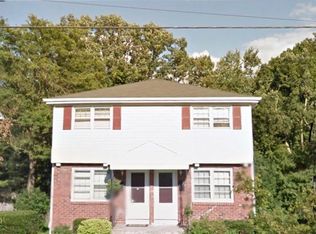 41 Glenwood St, Manchester, CT 06040