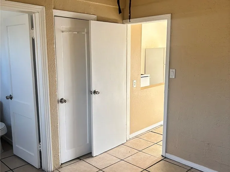 1118 Laurel Ave #1 — Photo 10