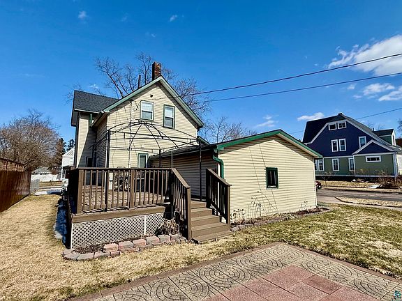 2nd image of 723 MacArthur Ave