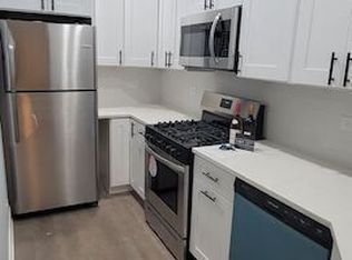 1402 N Greenview Ave APT 1R, Chicago, IL 60642