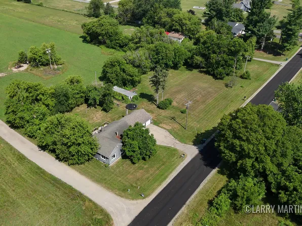 11739 14th Ave NW, Grand Rapids, MI 49534