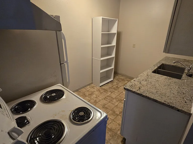 108 S Garfield Ave #4 — Photo 2