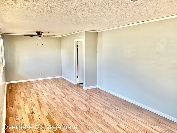 2nd image of 1426 Marlowe Dr