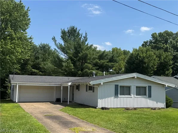 407 Edgewood Dr, Marietta, OH 45750