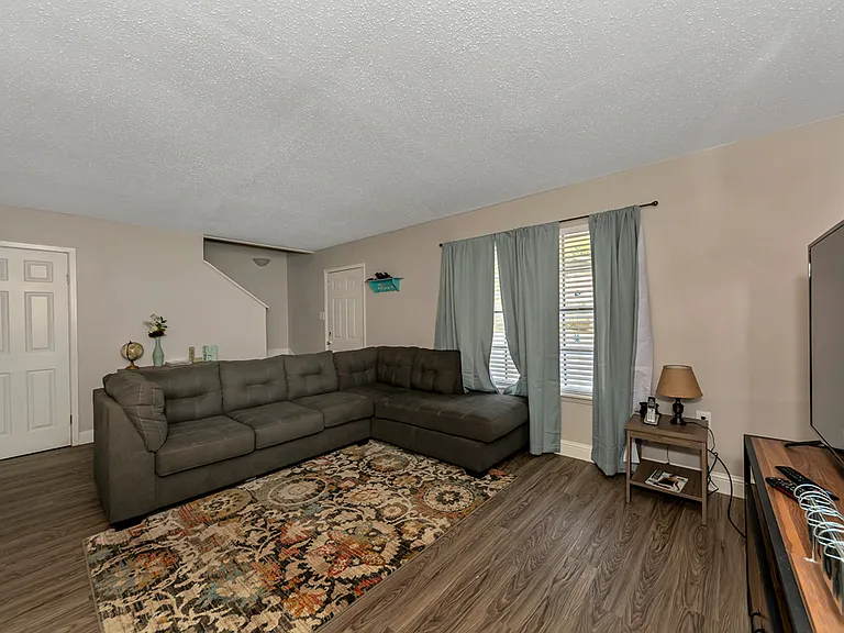 Troup Townhomes — Photo 11