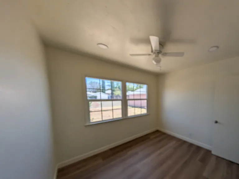 469 E Bonita Ave — Photo 6
