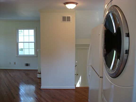 Kit to Grt Rm & Downstairs