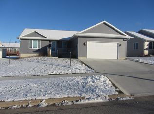 8 Manchester Dr, Conway, AR 72034