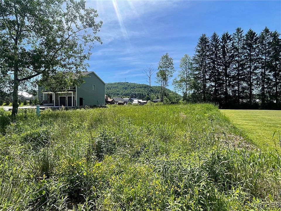 1st image of 21 Parkside Dr #6