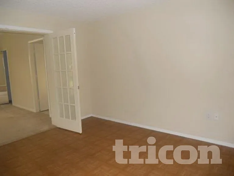 3352 Merchant Ter — Photo 4