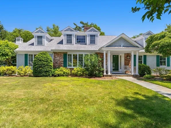 175 Hickory Hill Cir, Osterville, MA 02655