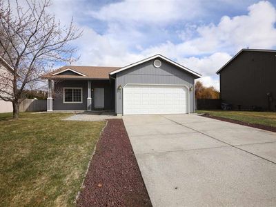 1710 N Holiday Ln, Greenacres, WA, 99016
