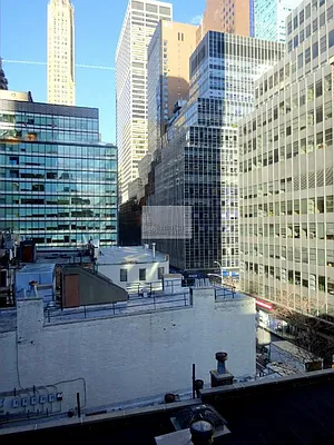 Rented by Manhattan Connection | media 1