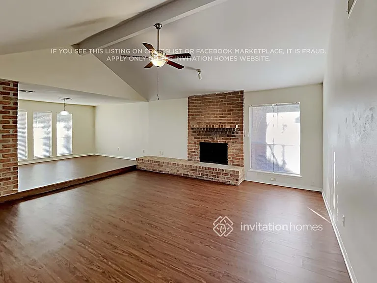 15834 Fox Springs Dr — Photo 5