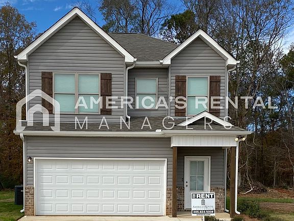 2nd image of 221 Buckhorn Cir