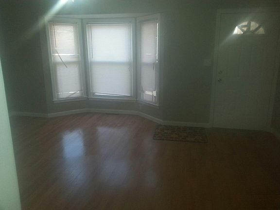 3rd image of 9412 Manchester Ave