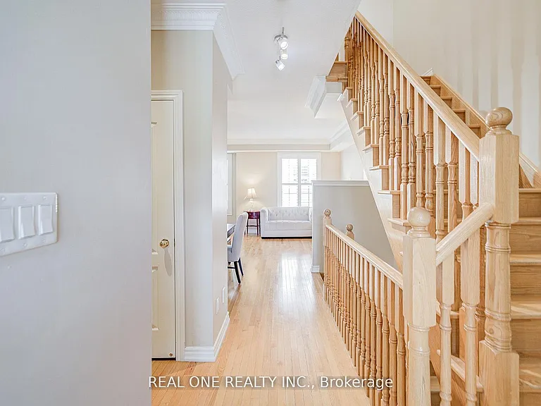 9 Ruskov Ln #UPPER — Photo 14