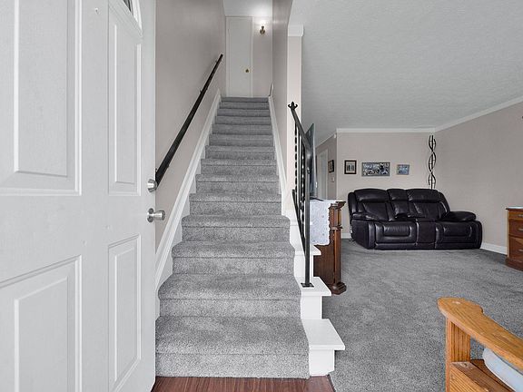 3rd image of 3820 Queen Anne Pl #B4