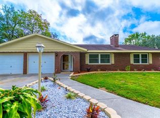 65 Pine Forest Dr, Haines City, FL 33844