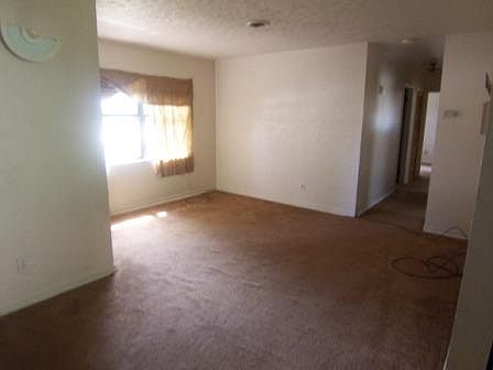 3rd image of 1526 Park Manor Dr
