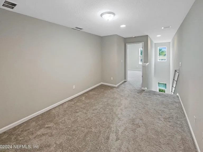 11231 Minnetta Ct — Photo 5