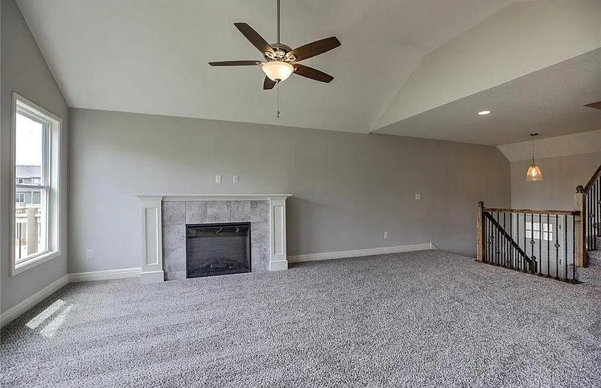 3 bed, 2.5 bath, 1850 sqft, $2,100 — Photo 4