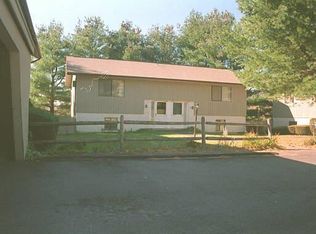 16 Cedarbrook Townhouse #TOWNHOUSE 16, Brookfield, CT 06804