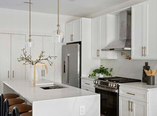 98 Bennington St #2, Boston, MA 02128