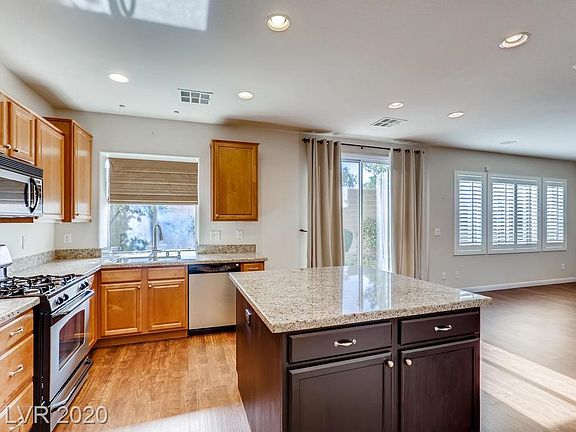 5th image of 10417 Mulvaney Cir