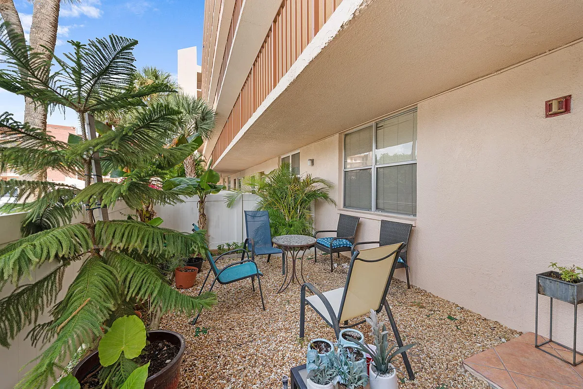 Building Photo - 14527 Bonaire Blvd #109
