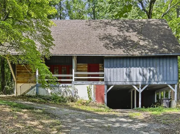 2107 Bethabara Rd, Winston Salem, NC 27106