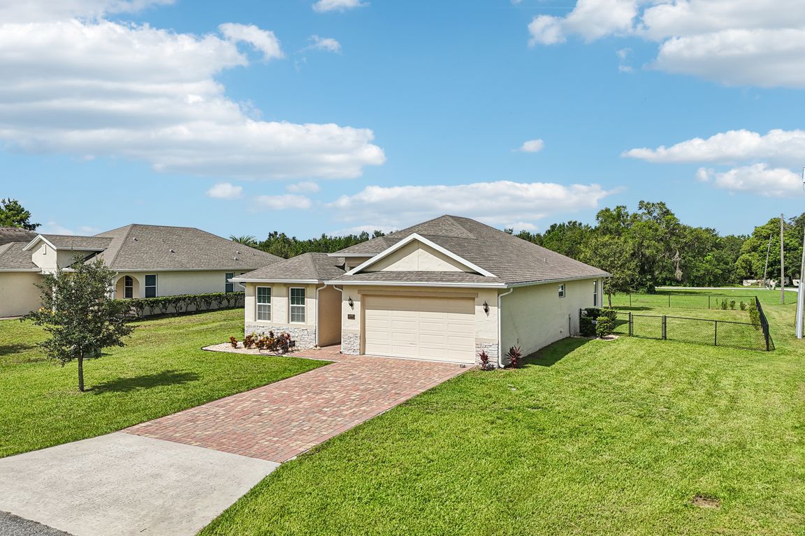 next background image