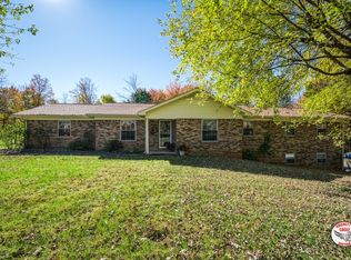 419 Stailey Rd, Byrdstown, TN 38549