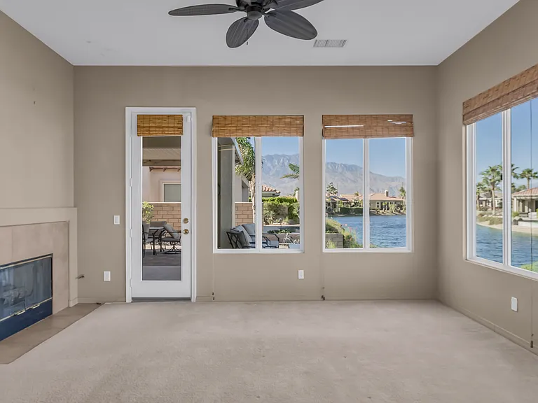 27 Shoreline Dr — Photo 12