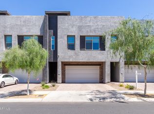 1916 W Kinfield Trl, Phoenix, AZ 85085