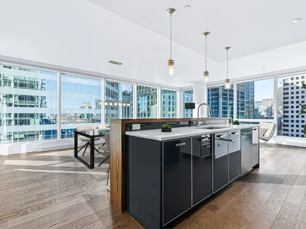 495 Avenue Viger #O1906, Montreal, QC H2Z 0B1