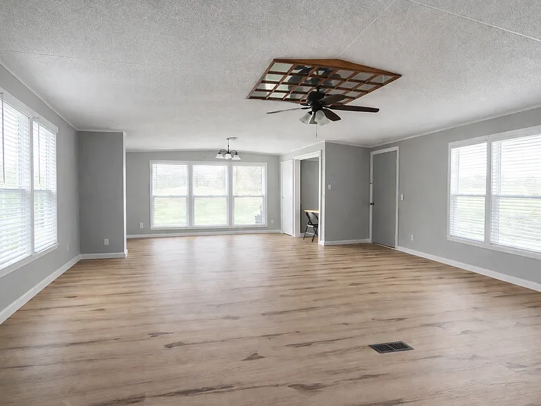 213 Charolais St — Photo 12