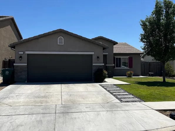 561 Fir Ave, Sanger, CA 93657