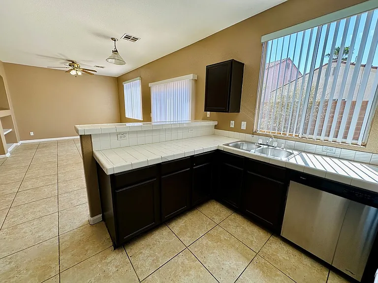 143 Willow Dove Ave — Photo 6