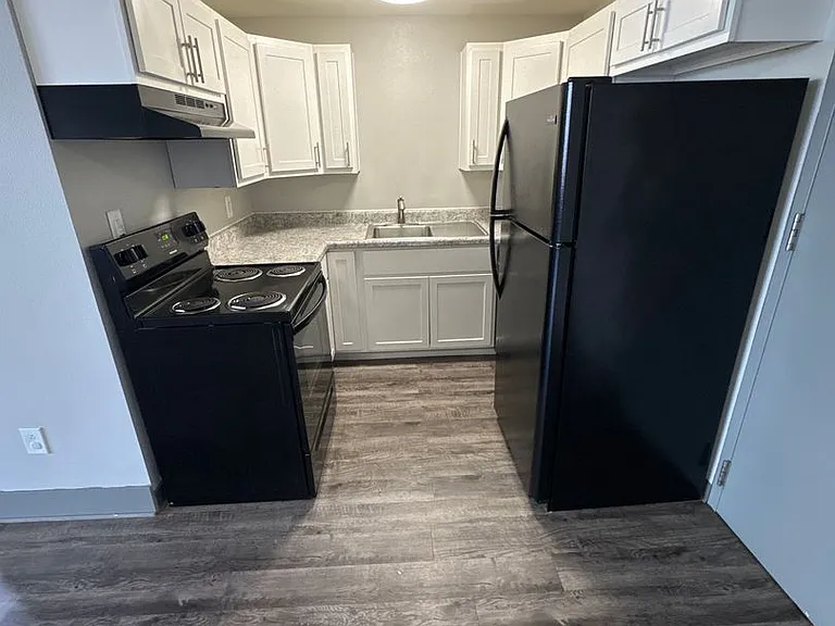 The Village at Gray's Lake Apartments - Des Moines — Photo 50