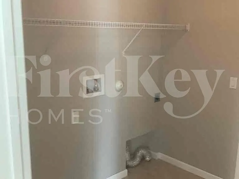 3354 SW Ludlow St — Photo 11