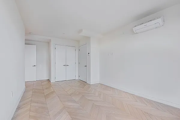 Rented by Nooklyn NYC LLC | media 22