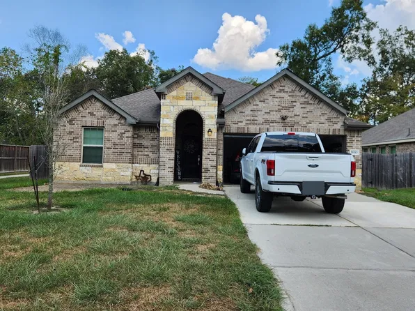 1610 Chart Dr, Crosby, TX 77532