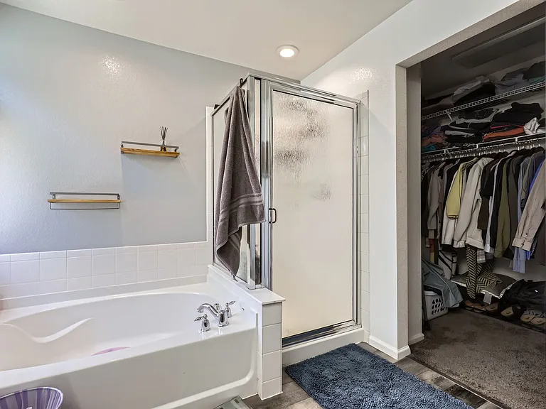 5587 N Jebel Ct — Photo 17