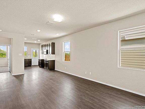 4th image of 4958 Sandstone Way