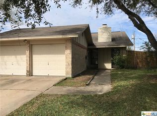 513 Camelot Dr, Victoria, TX 77901