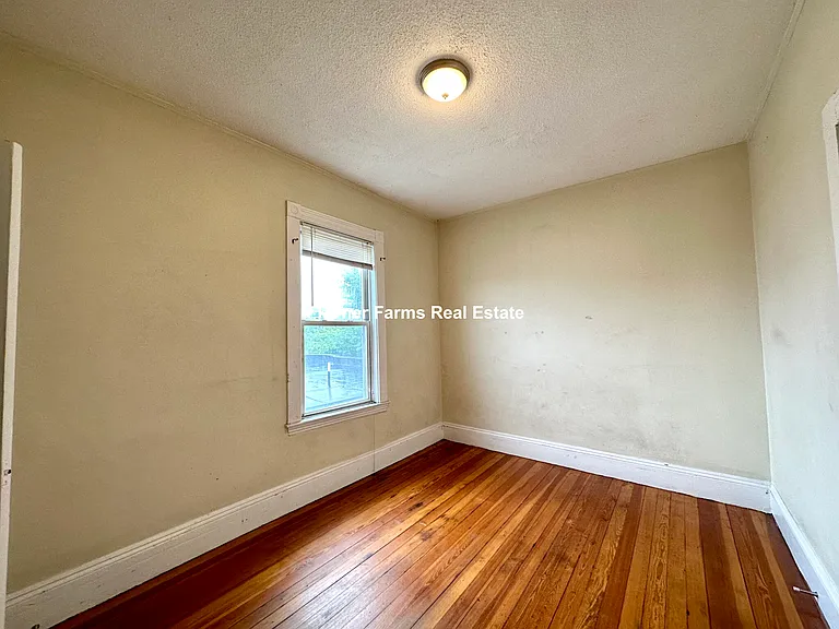692 Columbia Rd #3R — Photo 21