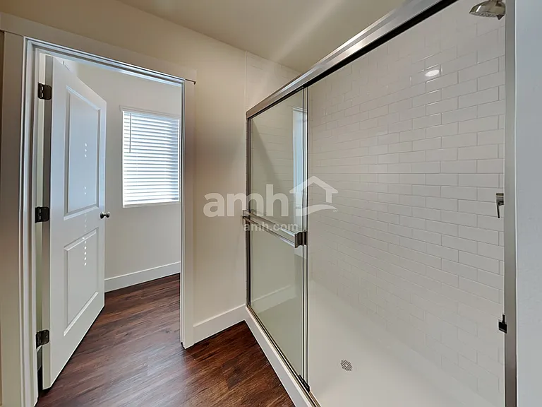 1034 Jillian Ave — Photo 14